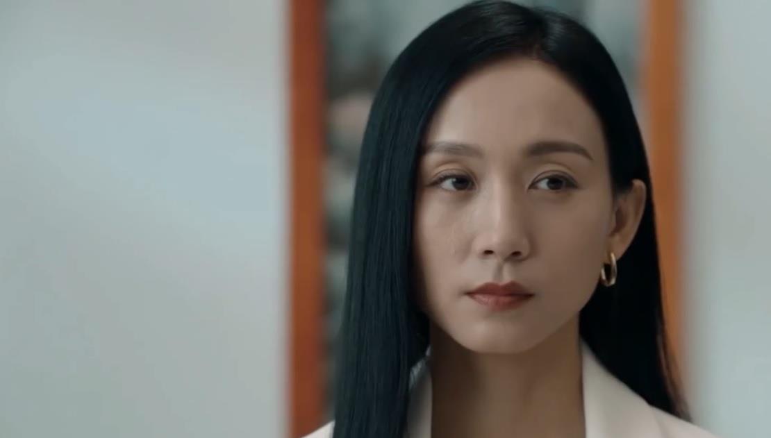 贺顿|《女心理师》姬铭聪遇对手！叶念棠背地再次出招，神秘操作太可恶