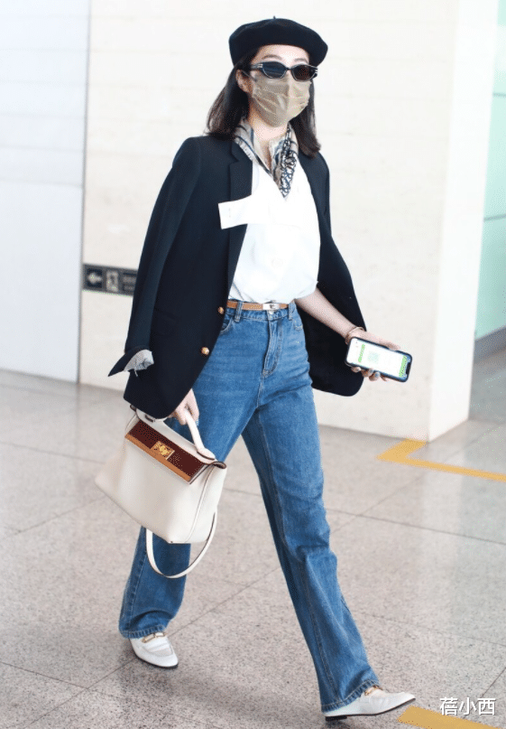 蓓小西|秋天穿搭时尽量别搭小白鞋！时髦精都在穿乐福鞋，高级又显气质