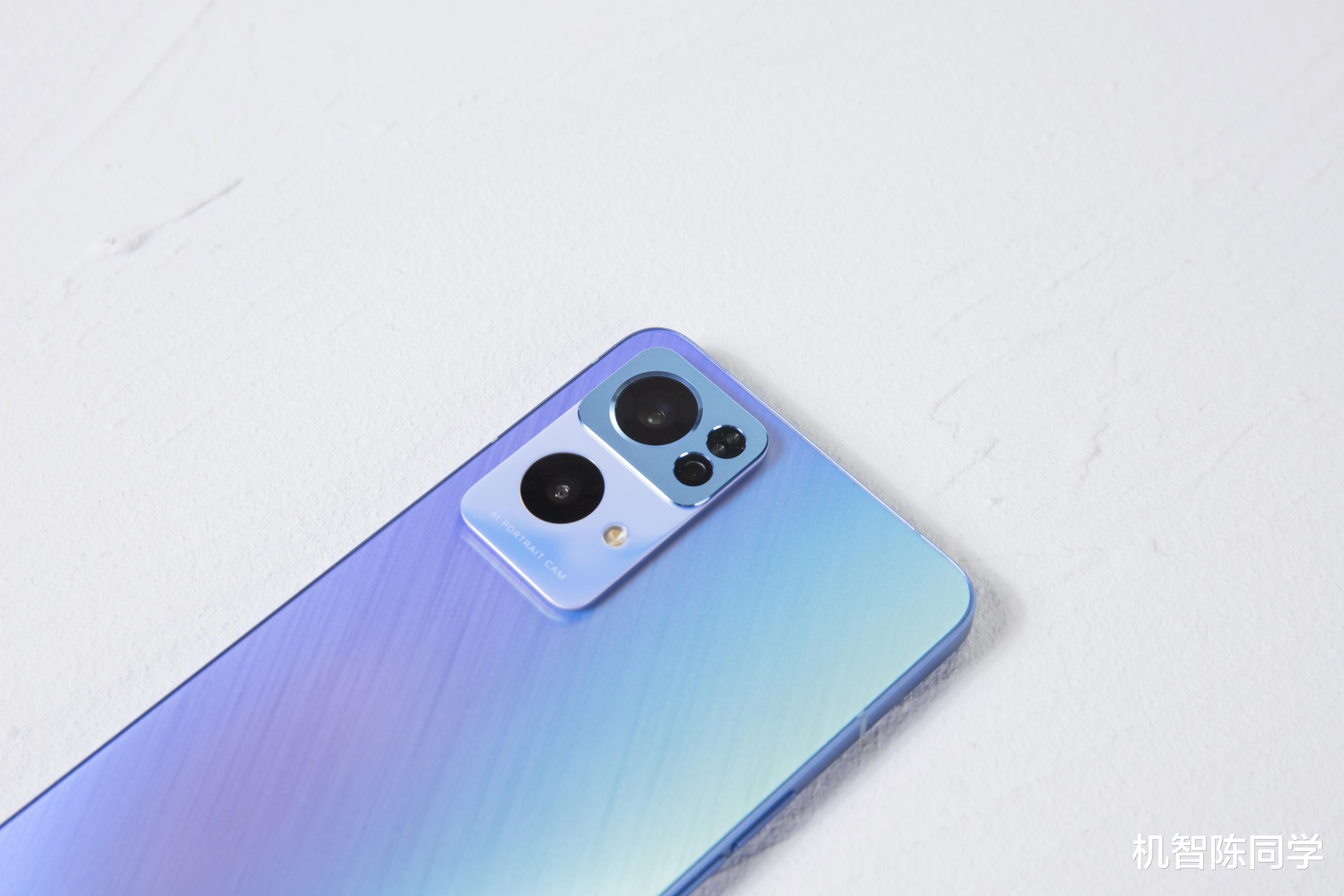 oppo reno|IMX709、高颜值设计太诱人？入手Reno7系列前先看风评