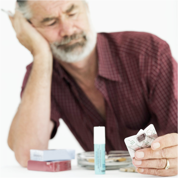 戒烟|给长期吸烟的人提个醒：2个动作若无法成功完成，建议尽早戒烟