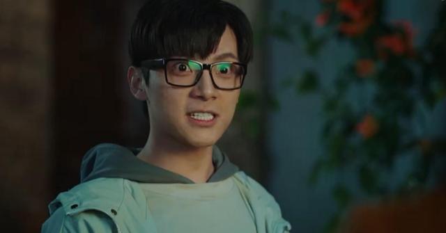 景甜|《司藤》有多争气？延期播遭平台分销，如今大火，景甜重新受追捧