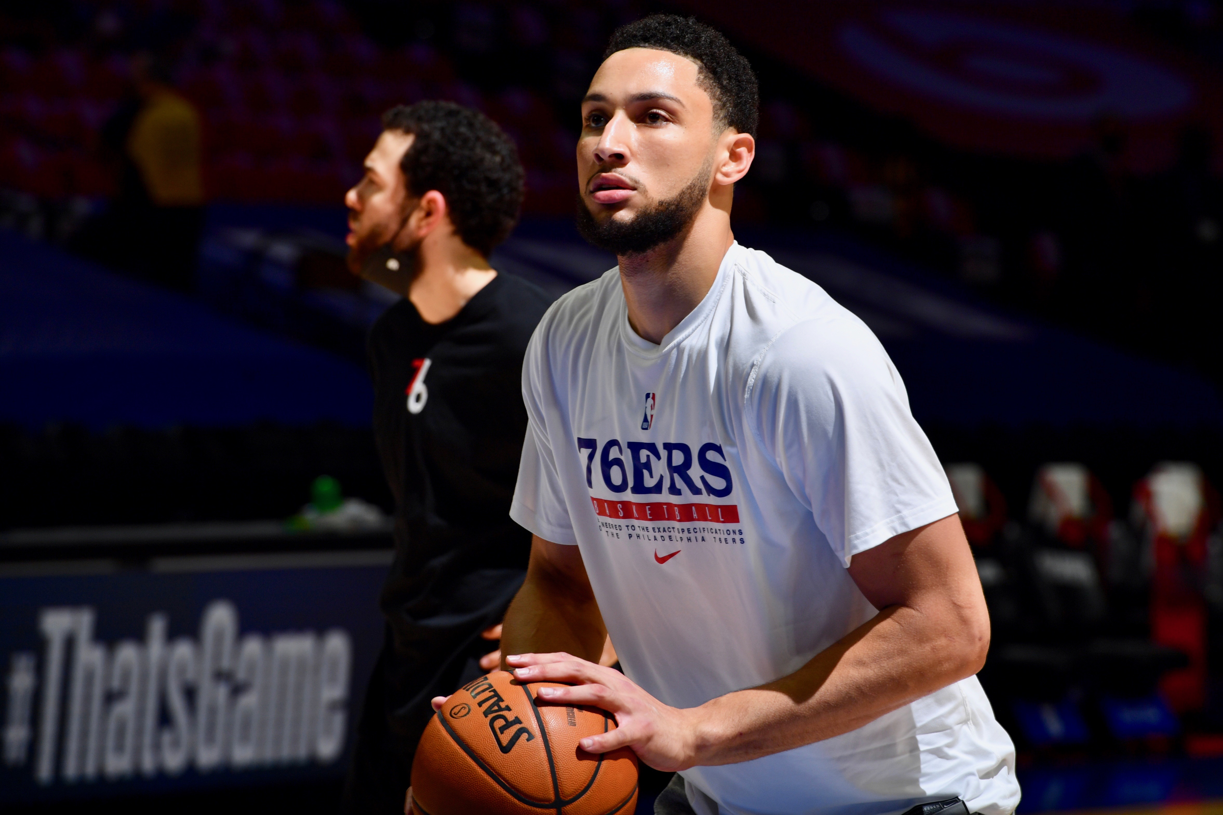 交易 美媒列4可能发生重磅交易：猛龙6筹码换利拉德？西帝转会马刺