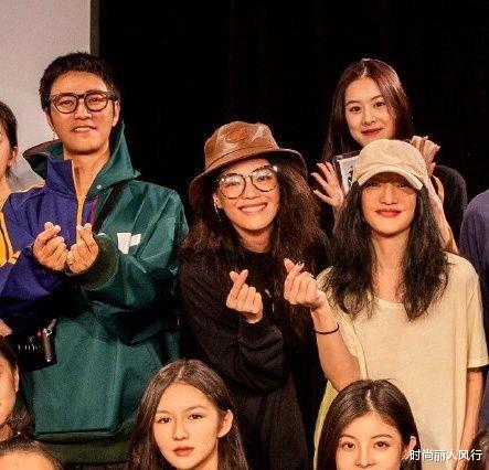 时尚丽人风行|陈坤学校办结业仪式！舒淇周迅高调出场，周迅电影脸穿日系风绝了