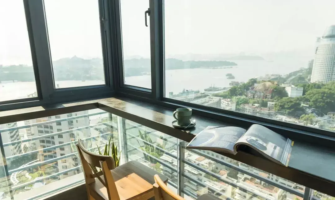 好几万的阳台你却用来堆杂物,晾衣服?太浪费了!