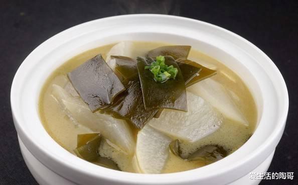 爱生活的陶哥 立冬了，吃3肉，食2菜，喝1水，干1事，顺应时节，身体好平安过冬