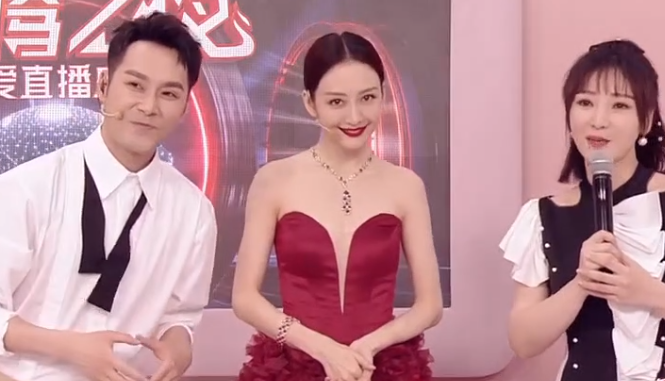 肖战|沸腾之夜收视率：肖战表演完后断崖下跌，吴亦凡李宇春扛不起收视