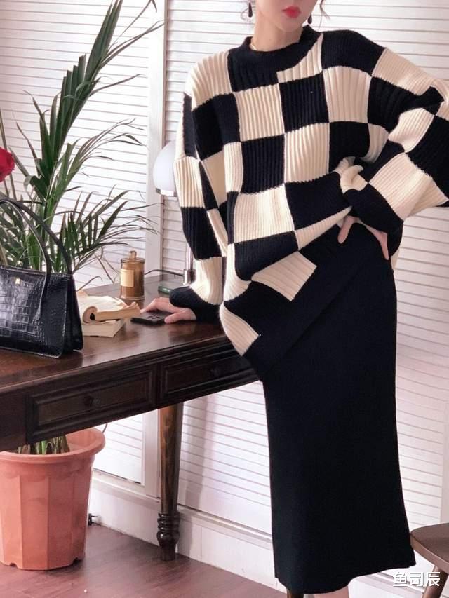 鱼司辰 秋冬季，这几套衣服的搭配技巧，能让你提升气质，高级时髦又减龄