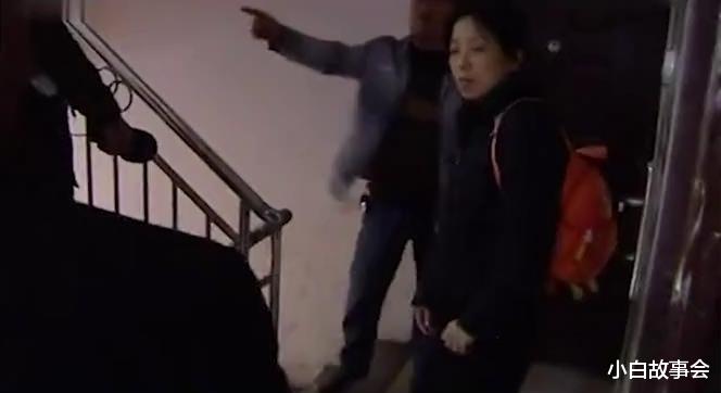 家产|父亲十套房产资产百万，却两次向儿子下跪，用8万块买段父子情！