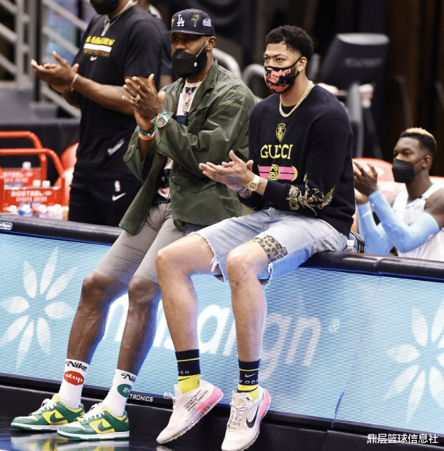 湖人队|6人轰95分！巴特勒锤爆湖人，庄神复出15+12，詹姆斯传好消息