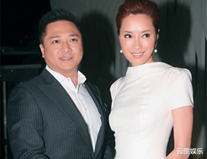 TVB|TVB老板娘罕露面,戴大钻戒尽显贵气,选美出身47岁二婚嫁豪门