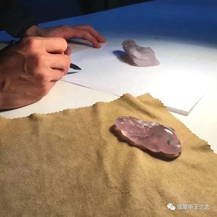 翡翠|翡翠市场“同质化”现象严重，商家做好这几点才有出路！