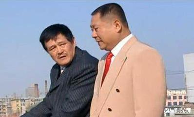 春晚|“万年老二”范伟，离开春晚进阶演艺，当年铁三角他是最大赢家？