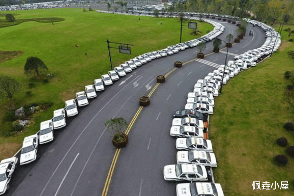 佩垚小屋 浙江多地喜迎“拆迁”，该地将打造新式高铁，村民摇身变百万富豪