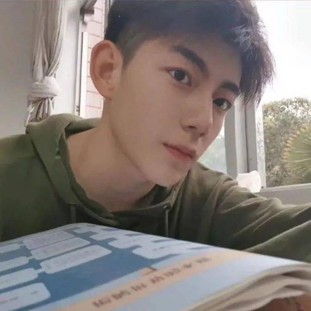 小西说情感|如何对抗时间保持爱情的新鲜?解密两性关系里不可或缺的真相!