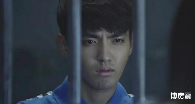 吴亦凡|吴亦凡经纪人再立功，工作室监控锤出13个明星，央视放话一个不放过