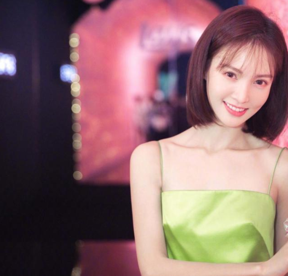 金晨|金晨手机疑丢失，被“缺德粉”拾到，曝光了和于正的聊天记录？