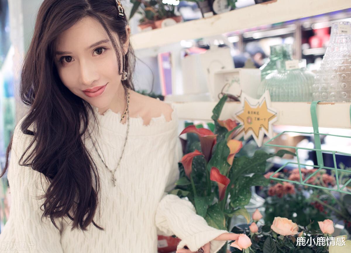 鹿小鹿情感|情侣久别重逢,第一件事最想做什么?三个女人的回答很有爱