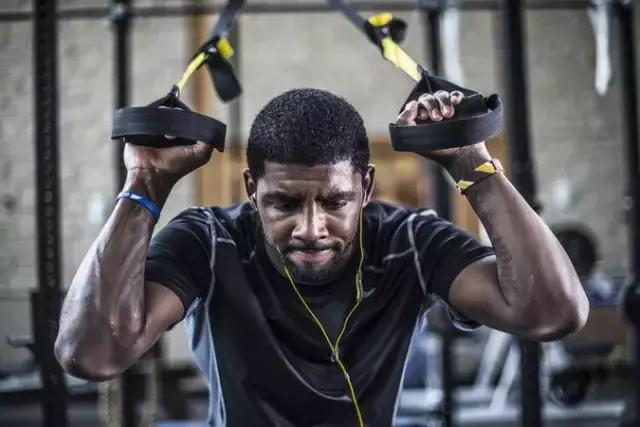 運(yùn)動(dòng)|揭秘NBA的訓(xùn)練方式，球員訓(xùn)練后吃什么，第二天就快速恢復(fù)打比賽