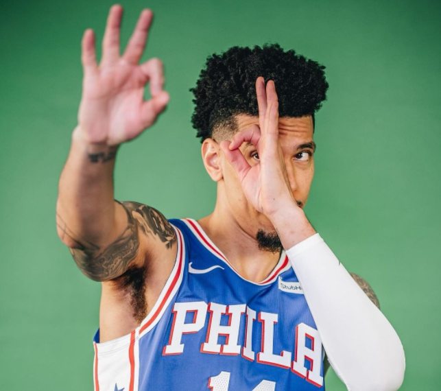 丹尼·格林|狂轰28+16！丹尼格林打疯了，霍华德小爆发，湖人后悔吗？