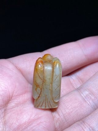 和田玉籽料|西周 和田玉籽料 玉鹰形冒 挂件