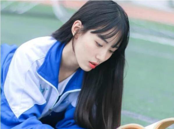 小哥哥陪你聊育儿 19岁少女“尝禁果”怀孕，被父亲囚禁5年，获救后父亲直言很后悔