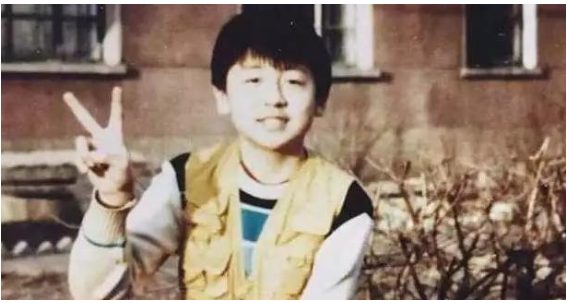 雷佳音|雷佳音说自己16岁长得像鹿晗，被网友狂吐槽，但看到照片信了！