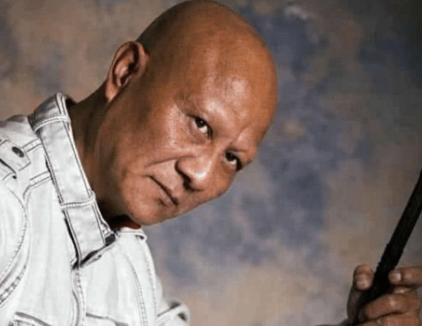 反派|一生演“反派”长相凶悍令人惧怕，没想到却娶了还珠格格中的她