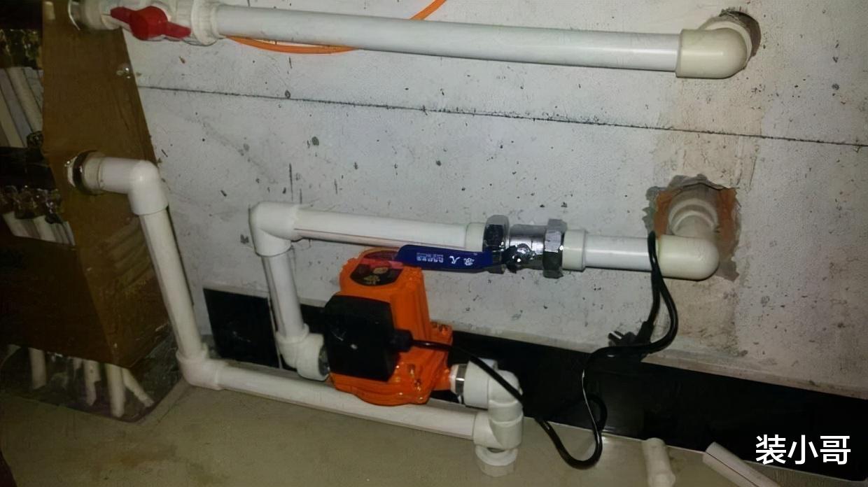 循环泵应该安装在供水管还是回水管?位置不同供暖效果差很多!