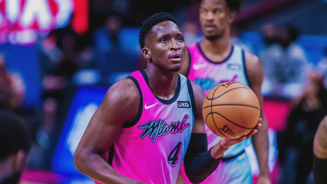 野生菌 8000万不要！4500万不要！只要底薪加盟湖人？这榜眼绝了