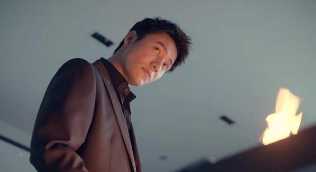 倪妮|苗侨伟推出了新剧，刚播出没多久，就成为了热度榜的季军