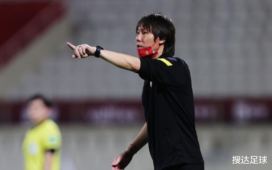 国足|世预赛3-2爆冷，国足又1对手输了！他们6分钟崩盘：连丢2球+染红