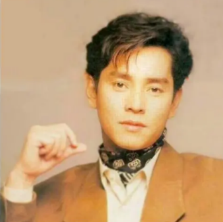 谭咏麟|谭咏麟：原配不能生育找小三，我愧对妻子多年付出，绝不会离婚