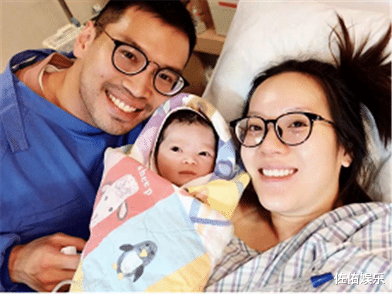 李连杰|知名女星晒照官宣生女，富豪老公帮忙换尿布，曾与李连杰合作