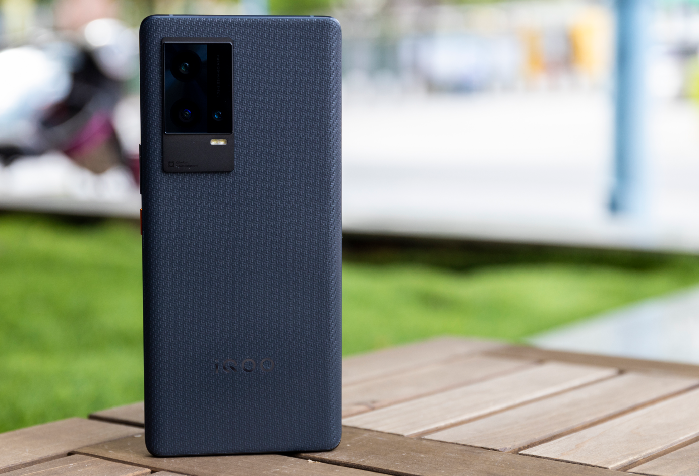 iqoo|双11线上销量达去年同期200%,“iQOO速度”是如何炼成的?