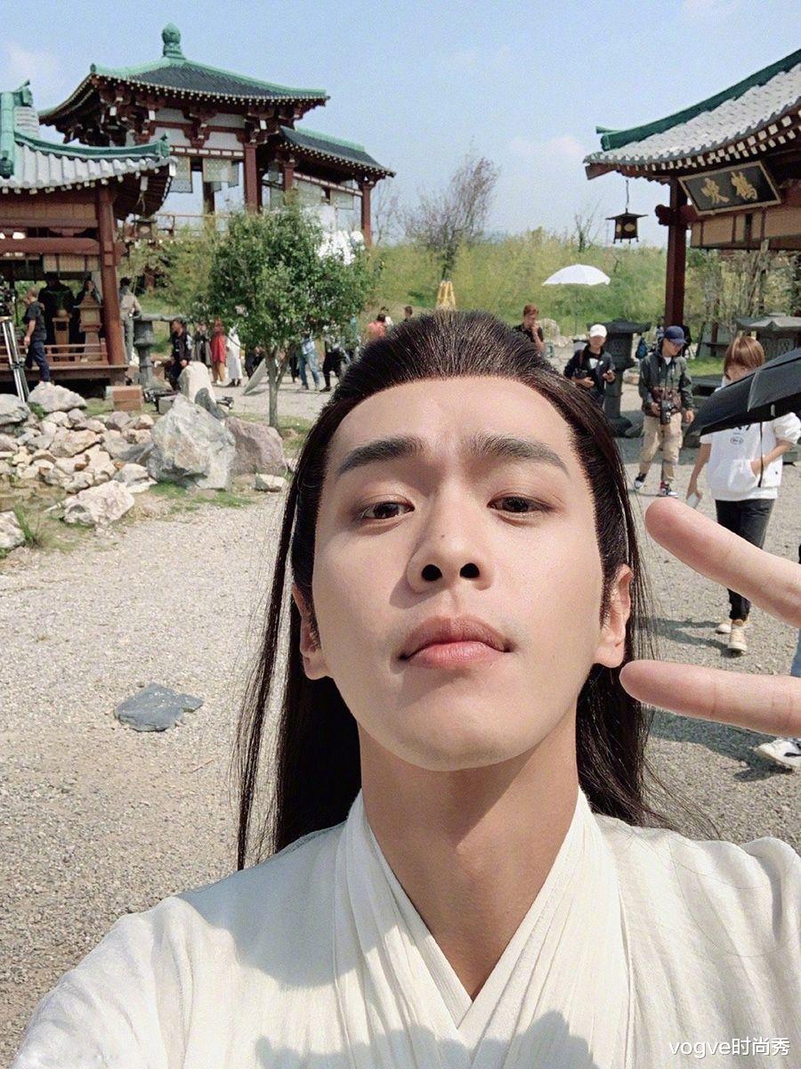 vogve时尚秀 《雪中悍刀行》:“徐家”剧照,看到徐凤年,你管这叫颜值担当?