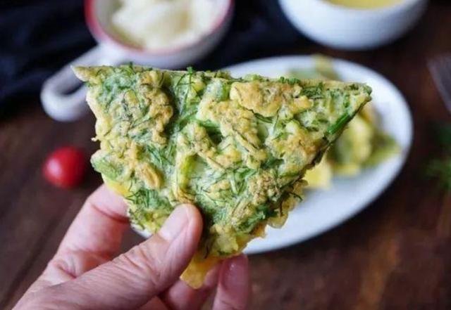 鸡蛋|湿气重吃这道菜，每日炒一盘轻松瘦身，软化血管，体重变2位数