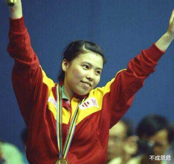 王楠|王楠：癌癥16年丈夫不離不棄，40歲生2胎，風光背后有淚水