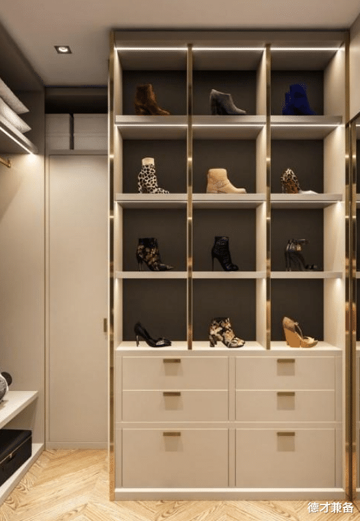 德才兼备|33平米轻奢风格小独居，典雅温馨又高贵，越看越喜欢