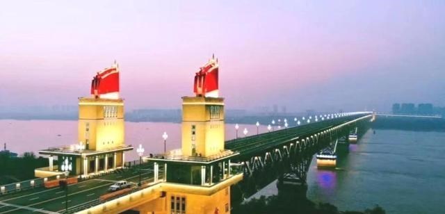 家中大小宝|江苏13市数据出炉：徐州第六，扬州反超盐城，都已入围百强