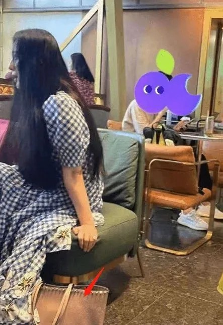 范冰冰|范冰冰现身高级茶餐厅，女神范十足姿态优雅，看似已从打击中走出