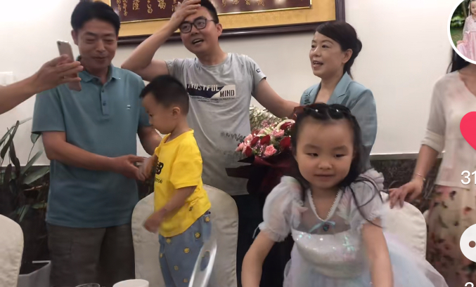 许敏|谁都想过退出不再谈二八，但是始终需要人跟进