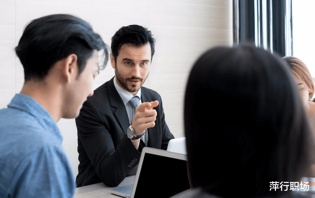 |怎样提升自我气质？4个技巧让你职场个人魅力暴涨，看看怎么做