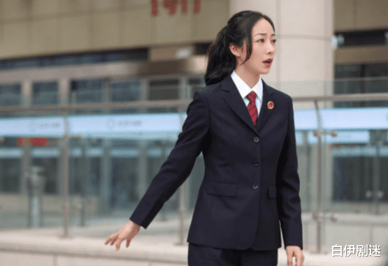 韩雪|别再说韩雪不好了，这次她演的不是花瓶，真实身份够重磅