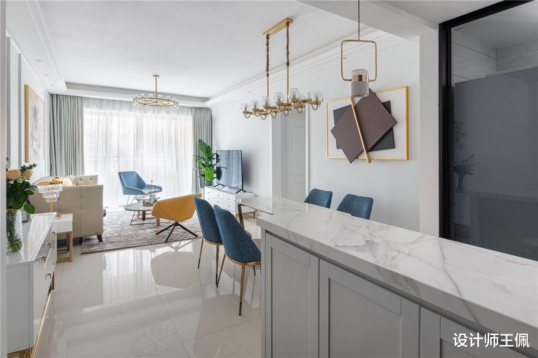 瑞士小姐姐的新家,跳跃的色彩,个性的金属元素,网友:好美!