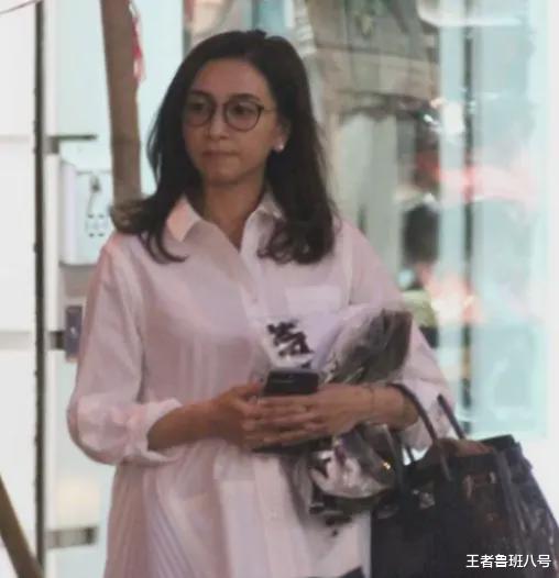 吴婉芳|她22岁被封杀，转身嫁百亿富豪，恩爱31年后丈夫猝死枕边