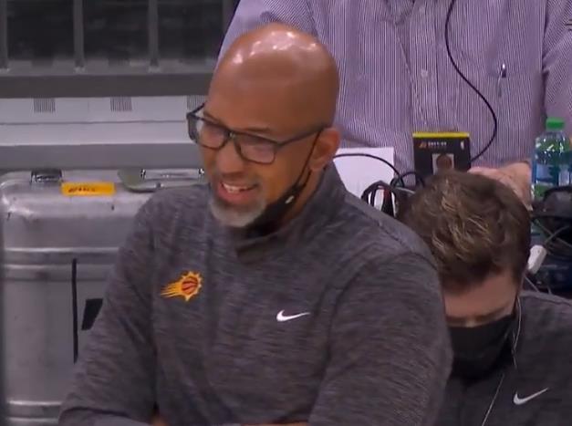 太陽(yáng)隊(duì)|恭喜！105-98，NBA第一支10連勝隊(duì)誕生，核心12中2照樣贏