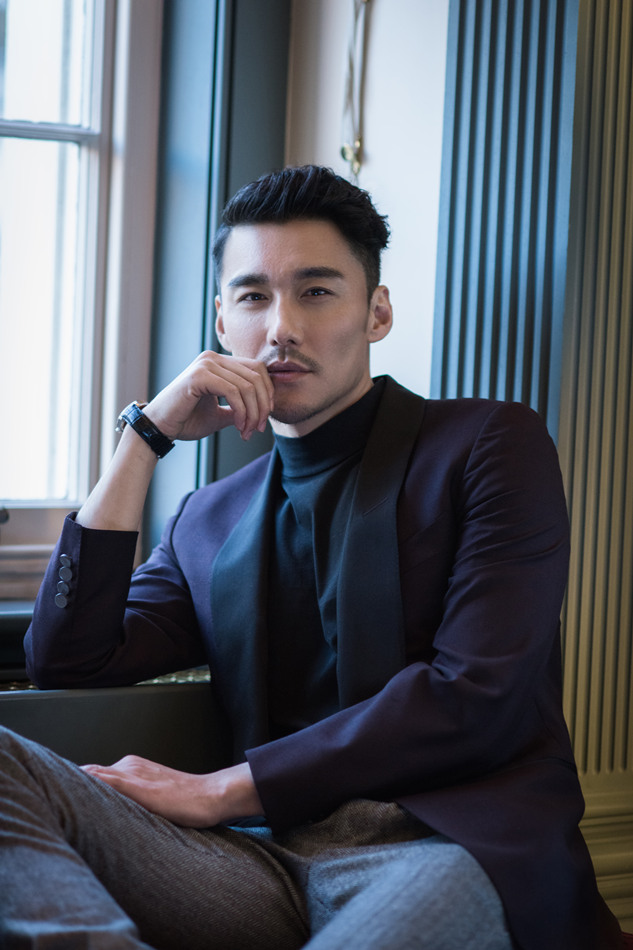 明星|这8位男明星，年轻的时候平平无奇，年纪越大越受欢迎