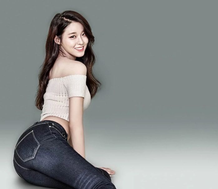 |她被誉为“宅男炸弹”，曾因肥胖遭到群嘲，就连吃口炸鸡也被训斥