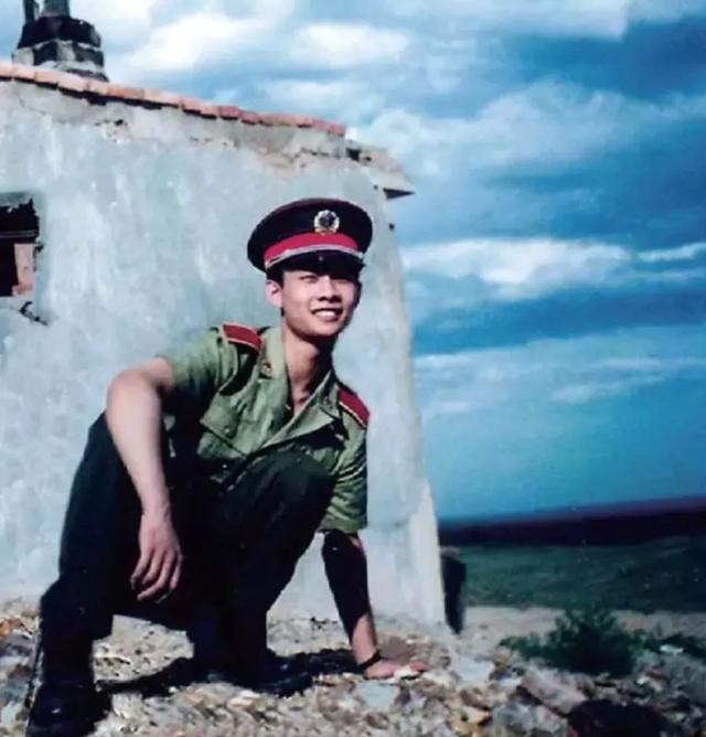 张译|掏粪坑、跑龙套、被人嘲丑28年……这么惨，张译如何翻盘成为影帝？