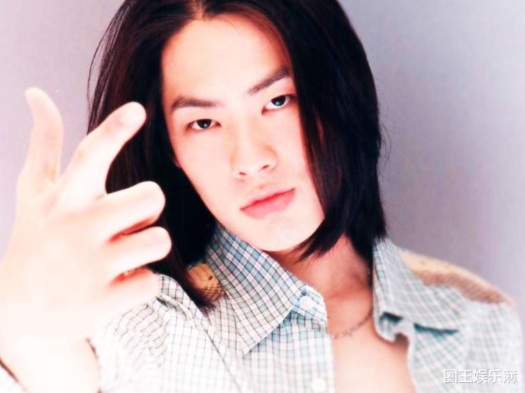 吴建豪|43岁的吴建豪突然转运逆袭？人生是一场长跑，厚积薄发！